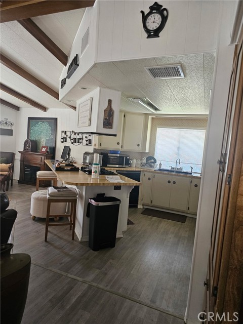 2662 Silver Oak Way, Hemet CA: https://media.crmls.org/medias/6d0614f3-2abc-44ed-8da1-9710037a31fb.jpg