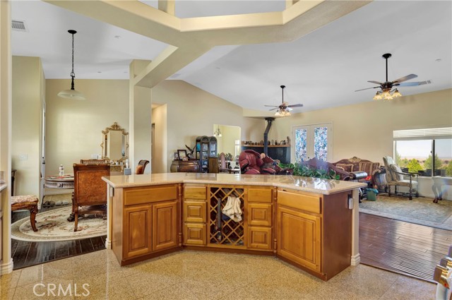 Detail Gallery Image 14 of 73 For 3002 Estero Rd, Pinon Hills,  CA 92372 - 4 Beds | 3/1 Baths