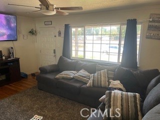 1020 W 24th Street, Merced CA: https://media.crmls.org/medias/6d075c3c-7462-4515-a1fd-4459fc433109.jpg