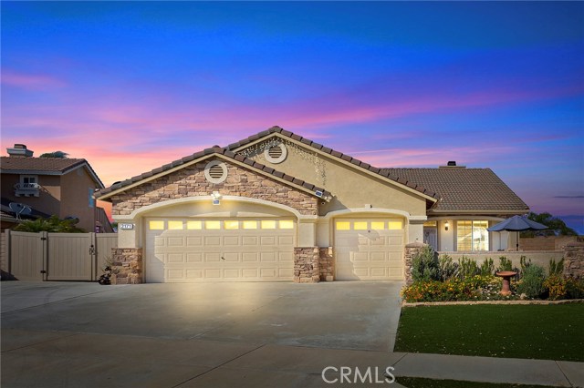 2171 Cartwheel Circle, Corona, CA 92878