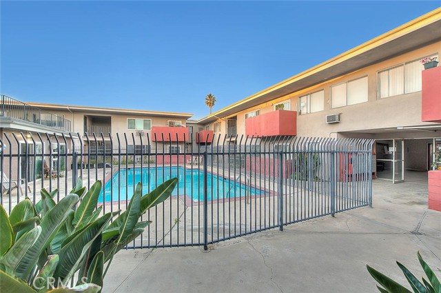 Detail Gallery Image 28 of 39 For 5021 Atlantic Ave #27,  Long Beach,  CA 90805 - 2 Beds | 1 Baths