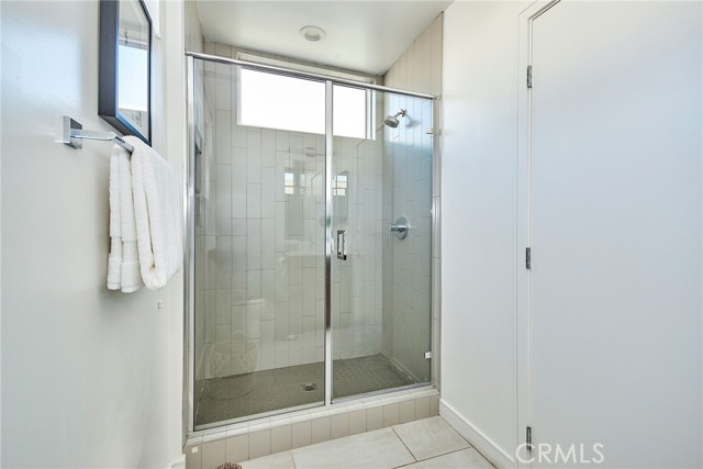 1050 N Joels Place, Los Angeles CA: https://media.crmls.org/medias/6d0946fc-7cab-484c-bba5-ebabca9cf8b9.jpg