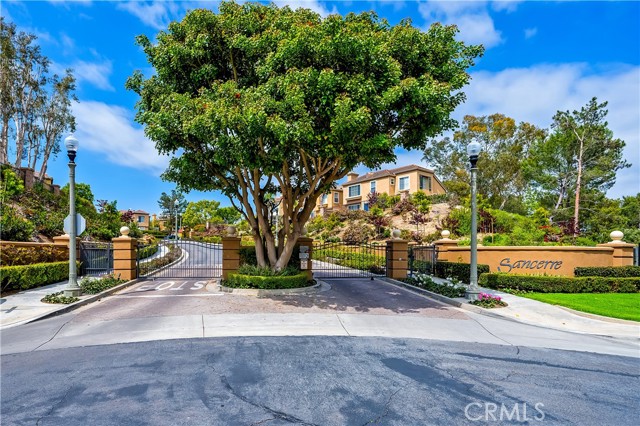 17 Calvados, Newport Coast CA: https://media.crmls.org/medias/6d0979c1-c54a-4936-8c0c-ece4dc6bb950.jpg