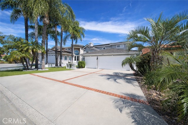 Detail Gallery Image 5 of 58 For 30212 Clear Water Dr, Canyon Lake,  CA 92587 - 4 Beds | 3 Baths