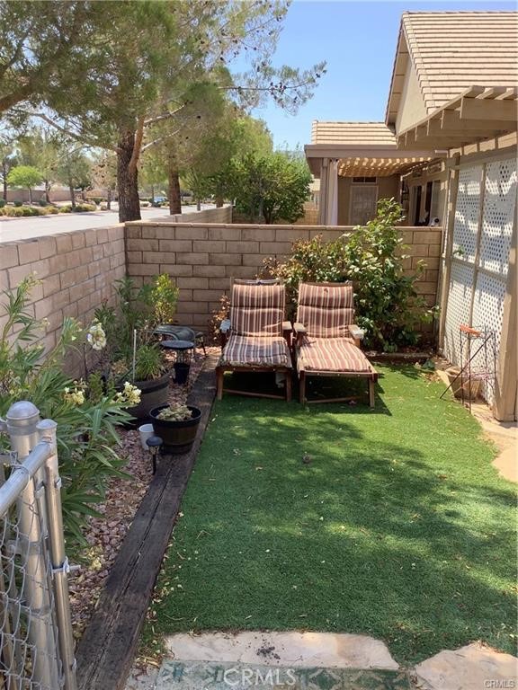 Detail Gallery Image 27 of 36 For 11253 Pleasant Hills Dr, Apple Valley,  CA 92308 - 2 Beds | 2 Baths