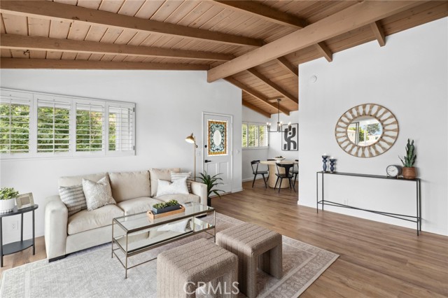 Detail Gallery Image 3 of 29 For 135 High Drive, Laguna Beach,  CA 92651 - – Beds | – Baths