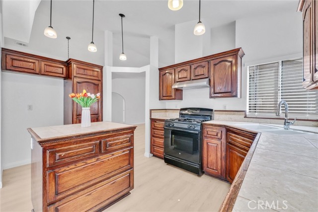 Detail Gallery Image 15 of 44 For 10561 Mendoza Rd, Moreno Valley,  CA 92557 - 4 Beds | 2 Baths