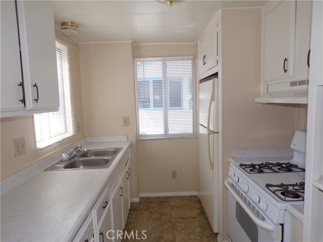 Detail Gallery Image 5 of 13 For 12710 3rd St #6,  Yucaipa,  CA 92399 - 2 Beds | 1 Baths