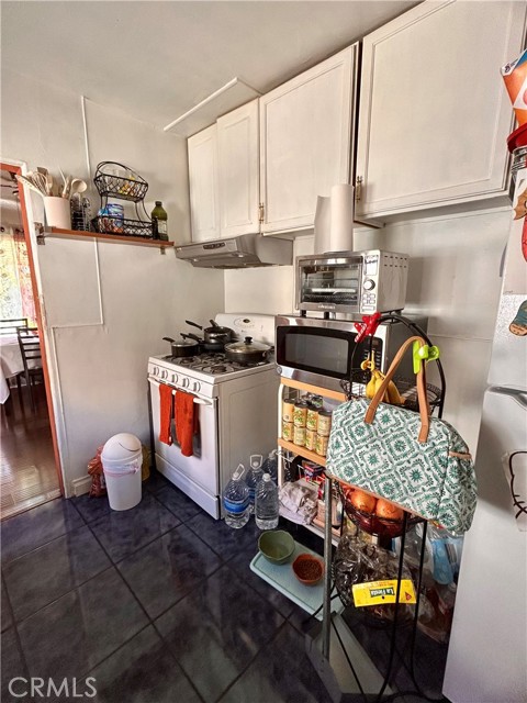 Detail Gallery Image 11 of 40 For 6147 Gundry, Long Beach,  CA 90805 - 4 Beds | 4 Baths