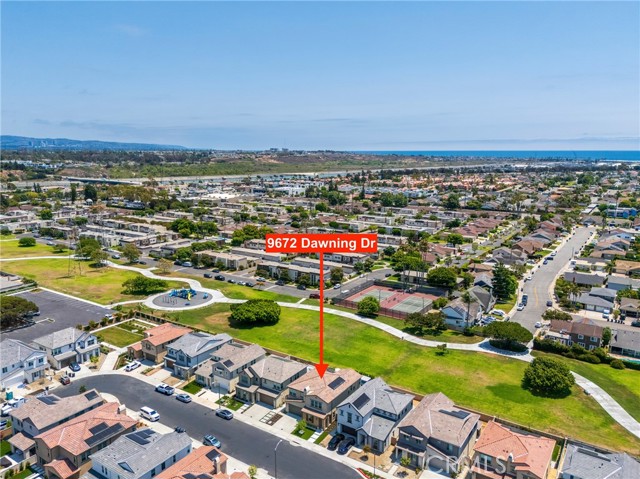 Detail Gallery Image 48 of 49 For 9672 Dawning Dr, Huntington Beach,  CA 92646 - 5 Beds | 4/1 Baths