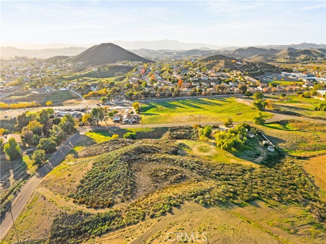 Detail Gallery Image 9 of 18 For 23930 Beverly, Menifee,  CA 92587 - – Beds | – Baths