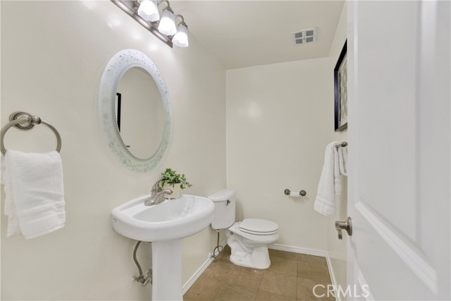 Detail Gallery Image 26 of 63 For 449 S Wellington, Orange,  CA 92869 - 5 Beds | 2/1 Baths