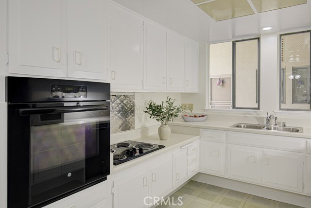 Detail Gallery Image 12 of 42 For 255 Calle Aragon #Q,  Laguna Woods,  CA 92637 - 2 Beds | 2 Baths