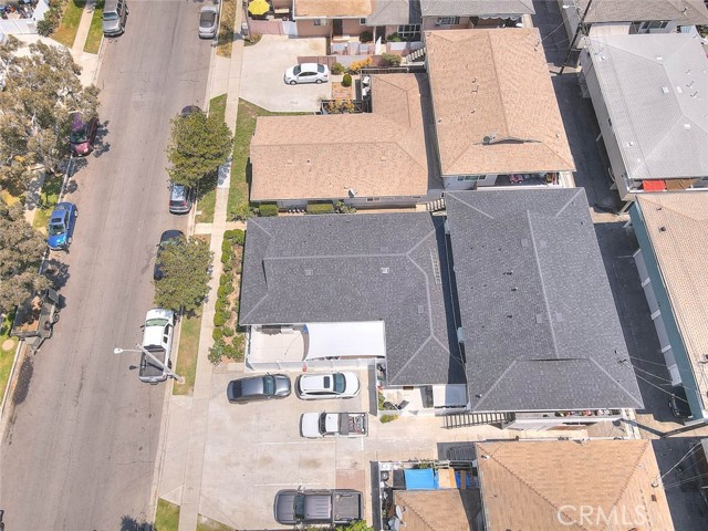 735 James Street, Costa Mesa CA: https://media.crmls.org/medias/6d0e5258-f449-4a2a-ab75-78672707d998.jpg