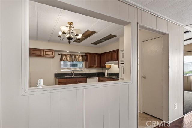 Detail Gallery Image 17 of 36 For 10322 Chisholm Trl, Cherry Valley,  CA 92223 - 2 Beds | 2 Baths