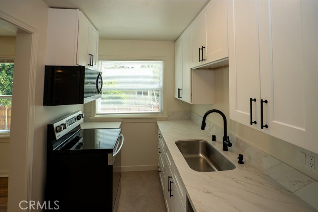 Detail Gallery Image 2 of 6 For 310 S Buena Vista, Redlands,  CA 92373 - 1 Beds | 1 Baths