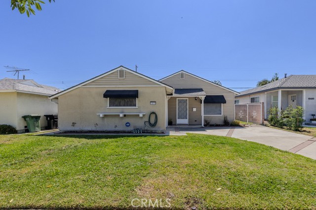 10606 Harvest Avenue, Santa Fe Springs CA: https://media.crmls.org/medias/6d0f51eb-87ae-4bac-a437-f7b162fba124.jpg