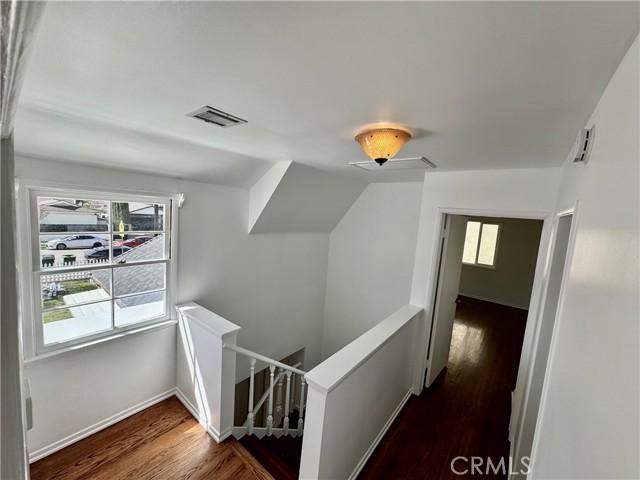 Detail Gallery Image 8 of 19 For 4918 Haskell Ave, Los Angeles,  CA 91436 - 3 Beds | 2 Baths