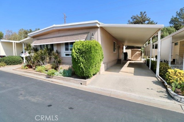 Detail Gallery Image 5 of 41 For 3744 Lake Grove Dr #21,  Yorba Linda,  CA 92886 - 2 Beds | 2 Baths