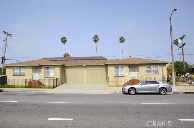 440 113th Street, Los Angeles, California 90061, ,Multi-Family,For Sale,113th,DW24141577