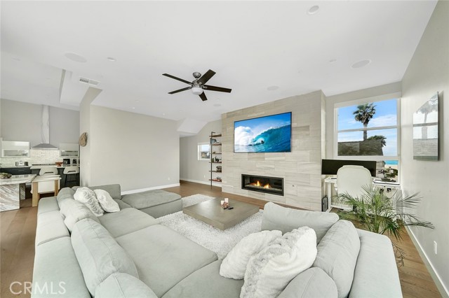 Detail Gallery Image 8 of 57 For 16926 10th St 1a,  Sunset Beach,  CA 90742 - 3 Beds | 3/1 Baths