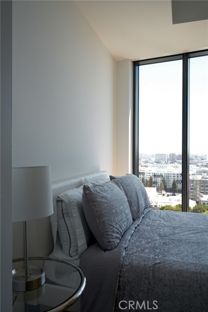 1200 Figueroa, Los Angeles CA: https://media.crmls.org/medias/6d112f21-42aa-4e77-a8c0-0b956e6663c4.jpg