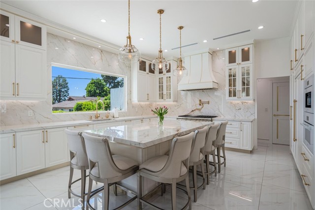 Detail Gallery Image 15 of 41 For 410 Audraine Dr, Glendale,  CA 91202 - 4 Beds | 3 Baths