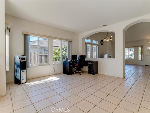 Detail Gallery Image 12 of 44 For 408 Wood Mill Ln, Santa Maria,  CA 93458 - 4 Beds | 2/1 Baths