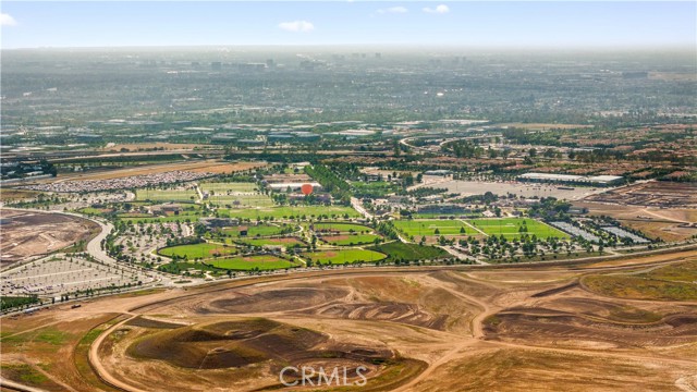 129 Great Park Blvd, Irvine CA: https://media.crmls.org/medias/6d122b5d-43e9-44c7-946f-d34514c047bf.jpg