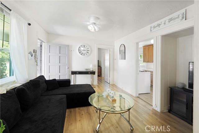 Detail Gallery Image 4 of 13 For 3057 N G, San Bernardino,  CA 92405 - 2 Beds | 1 Baths