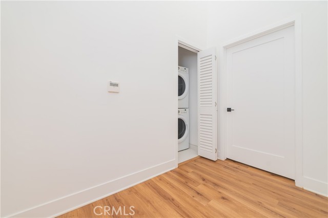 288 S Oakland Ave, Pasadena CA: https://media.crmls.org/medias/6d1349ca-8348-45b9-86fc-7b0f57d13b4c.jpg