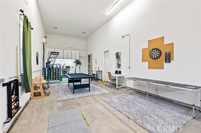 Image 11 of 52 For 49790 Newman Circle