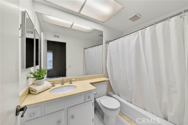 Detail Gallery Image 27 of 49 For 453 Pinehurst Ct, Fullerton,  CA 92835 - 3 Beds | 3 Baths