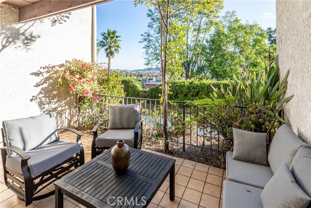 Detail Gallery Image 19 of 31 For 7727 via Capri, Burbank,  CA 91504 - 3 Beds | 3 Baths