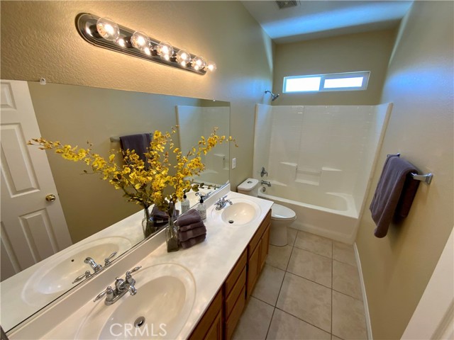 Detail Gallery Image 29 of 38 For 33921 Verbena Ave, Murrieta,  CA 92563 - 5 Beds | 3/1 Baths