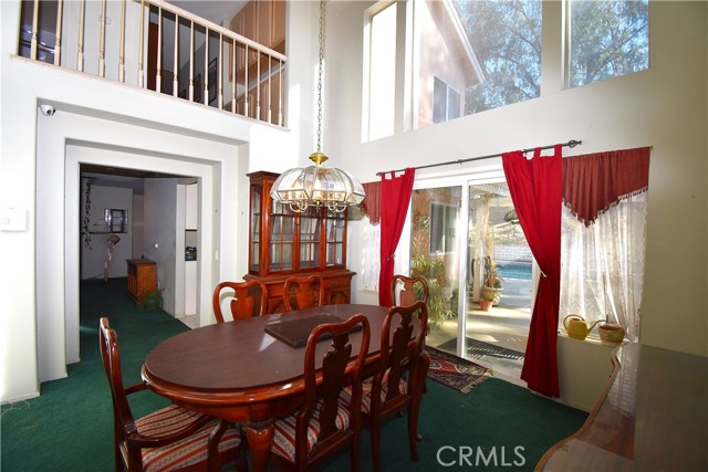 29058 Rosewood Lane, Highland CA: https://media.crmls.org/medias/6d1592ac-1b44-4eb8-96e6-b8073c19a613.jpg