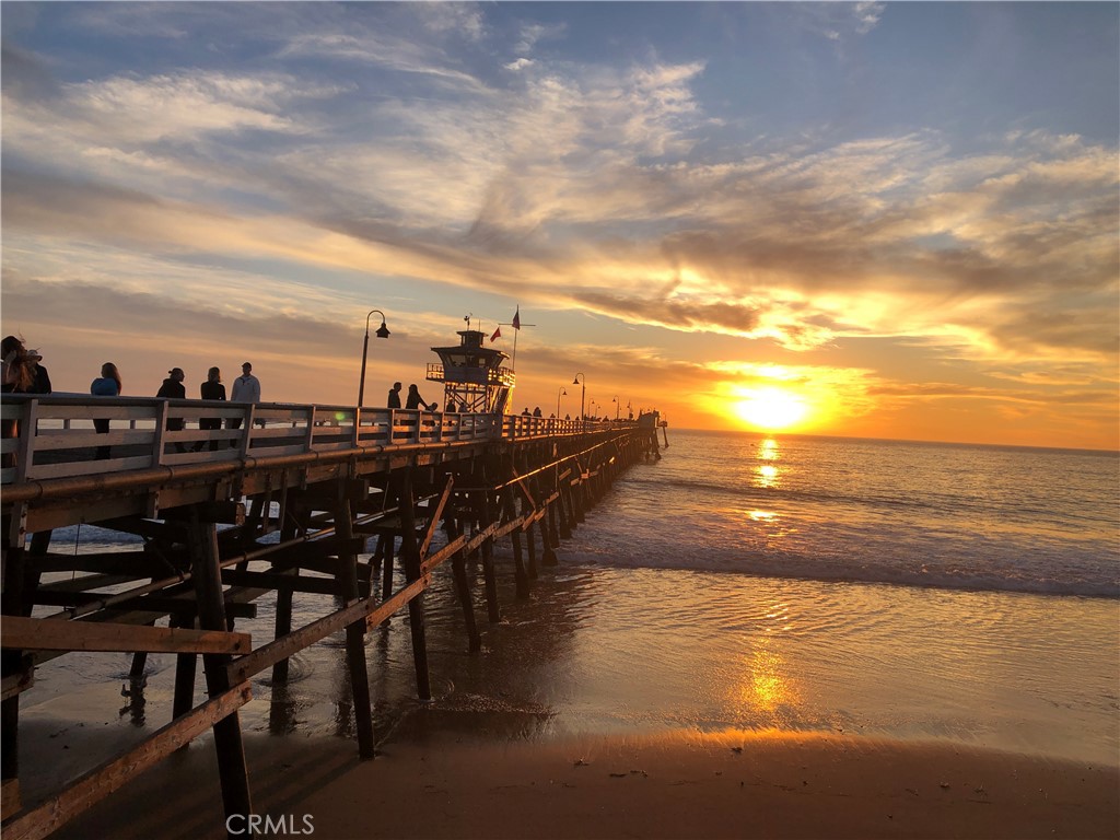 https://media.crmls.org/medias/6d15dbe7-27b7-4186-a671-e9c8ee7c92a0.jpg?preset=X-Large