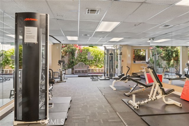 620 S Gramercy Place, Los Angeles CA: https://media.crmls.org/medias/6d166ba6-aec4-4bd6-84e2-a2682c73b723.jpg
