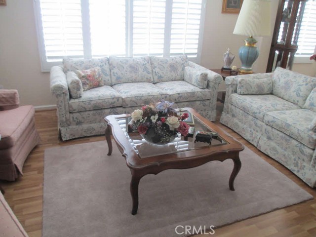 9216 Pioneer Lane, Corona CA: https://media.crmls.org/medias/6d176543-ea47-4502-bca0-786daa50ca57.jpg