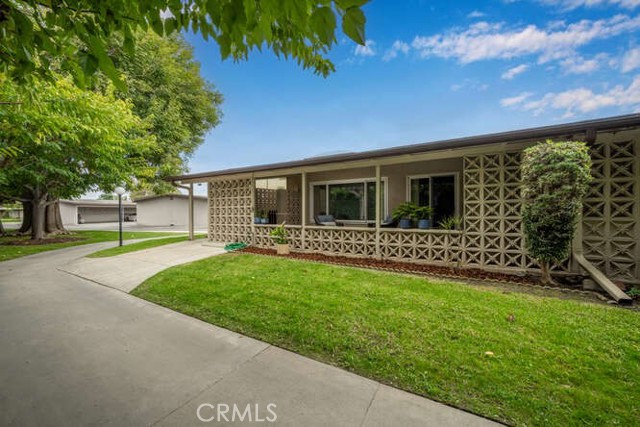 Detail Gallery Image 5 of 29 For 13361 El Dorado Dr 201f,  Seal Beach,  CA 90740 - 2 Beds | 1 Baths