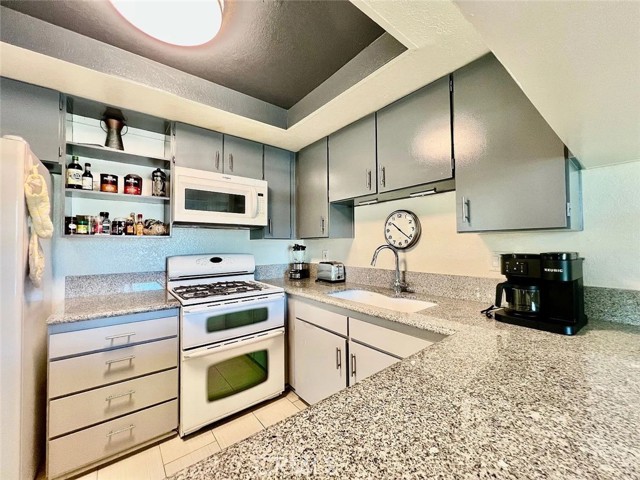 373 W Mariscal, Palm Springs, CA 92262