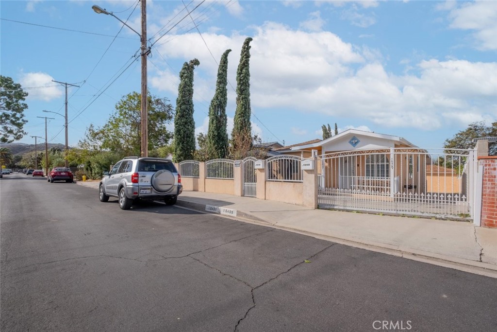 6D1A710B 8C7F 4344 A178 E4Aea7628Cda 10407 Mcclemont Avenue, Tujunga, Ca 91042 &Lt;Span Style='BackgroundColor:transparent;Padding:0Px;'&Gt; &Lt;Small&Gt; &Lt;I&Gt; &Lt;/I&Gt; &Lt;/Small&Gt;&Lt;/Span&Gt;