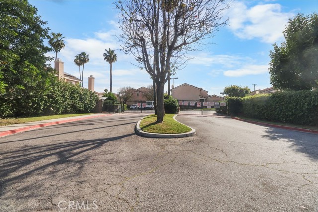 Detail Gallery Image 3 of 17 For 3605 Meadowlark, El Monte,  CA 91732 - 3 Beds | 3 Baths