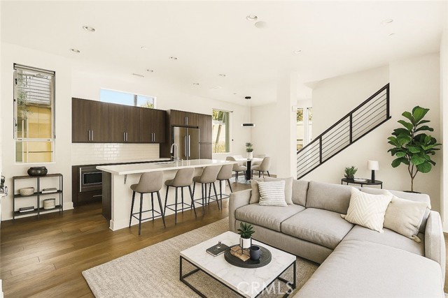 Front Image Thumbnail for CRTR25252139