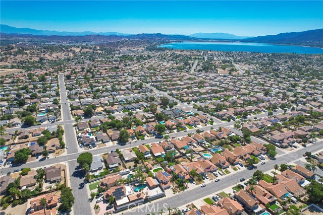 179 S Massachusetts Street, Lake Elsinore CA: https://media.crmls.org/medias/6d1e244c-f5a2-4344-9f9e-319612b7b585.jpg