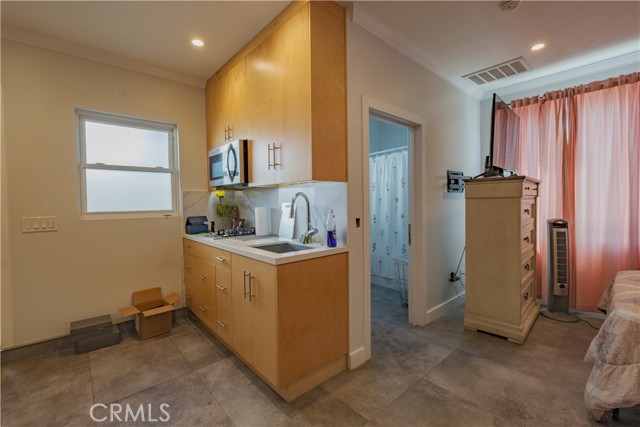 Detail Gallery Image 42 of 49 For 6641 Gerald Ave, Van Nuys,  CA 91406 - 4 Beds | 2 Baths