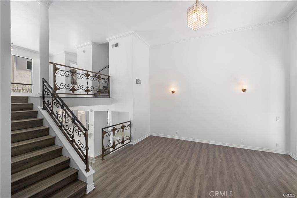 11954 Mayfield Avenue #3