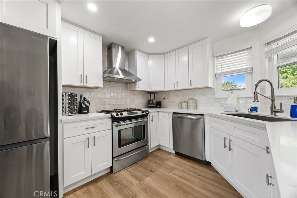 MLS #OC25274210 image #20