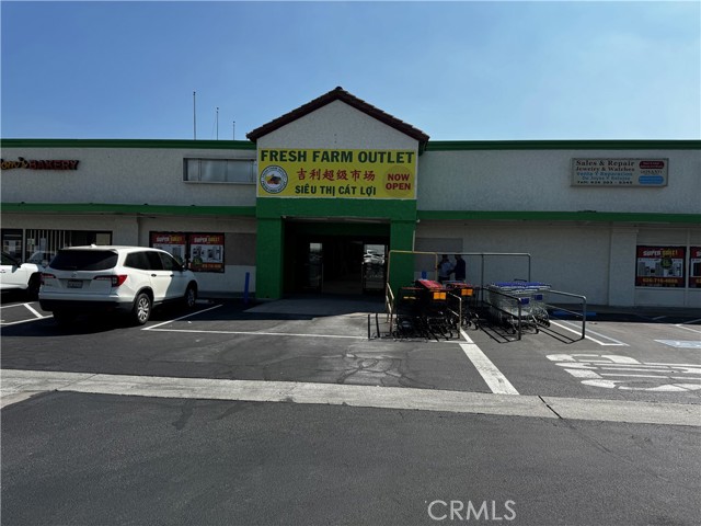 3595 Windsong, El Monte CA: https://media.crmls.org/medias/6d211411-f3c2-4d18-a659-94e47cde9dbe.jpg