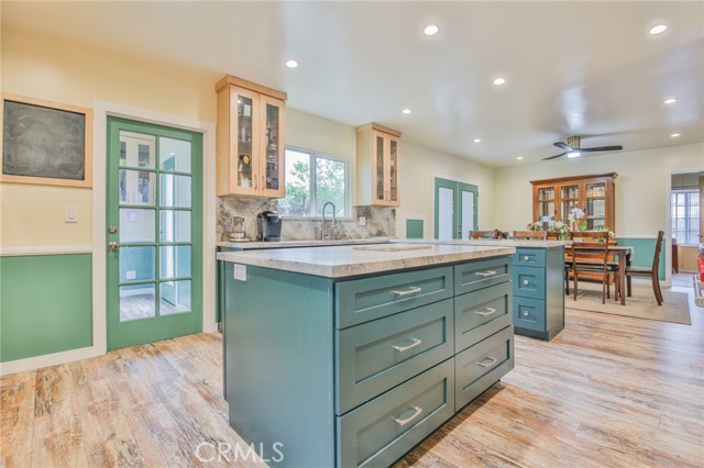 717 Ultimo Avenue, Long Beach CA: https://media.crmls.org/medias/6d21a0f8-efae-4d57-831b-1e91188ded9a.jpg
